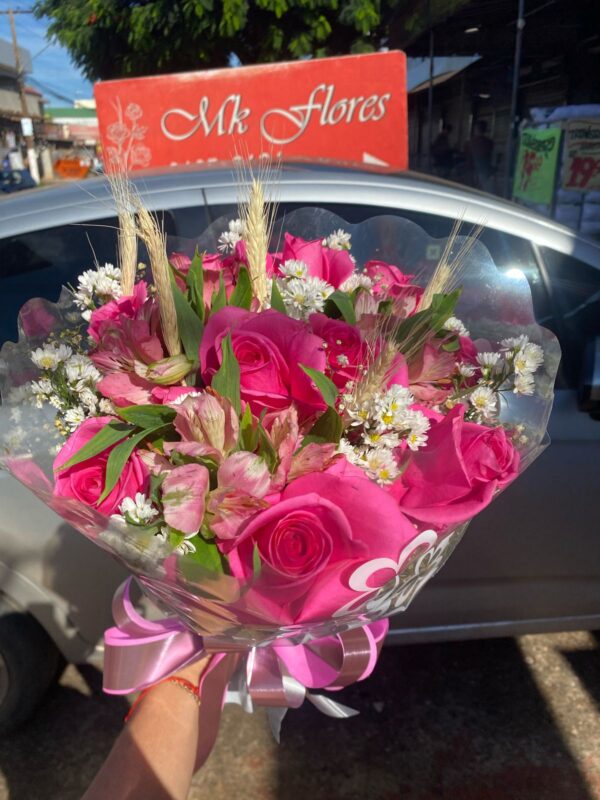 Buquê Pink 10 Rosas - Imagem 4