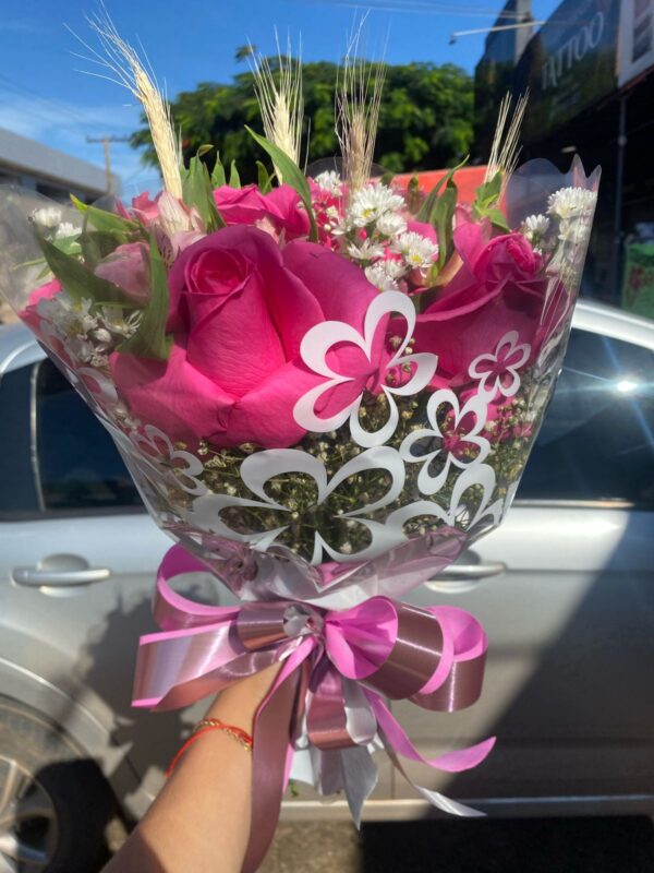 Buquê Pink 10 Rosas - Imagem 5
