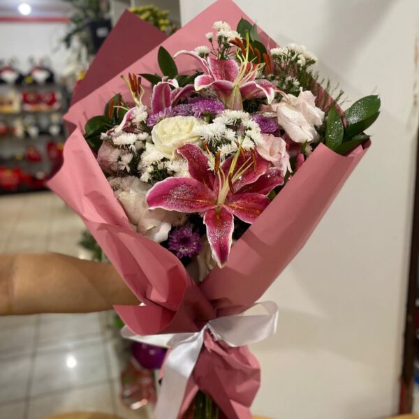 Buquê Lírios e Rosas