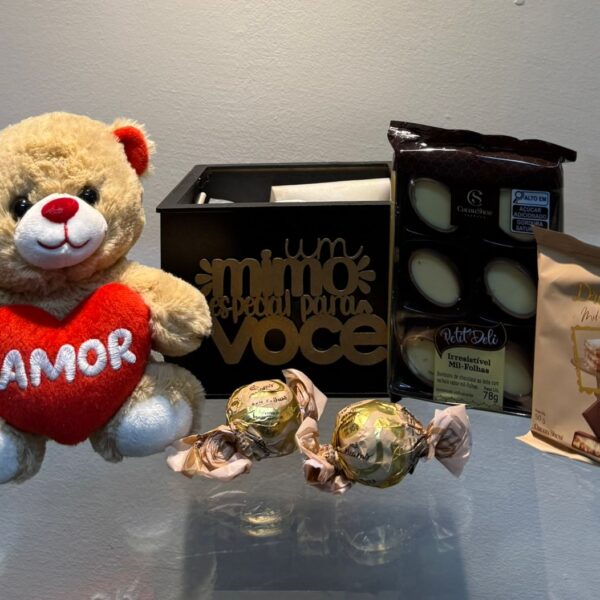 Box Amor & Chocolates Cacau Show
